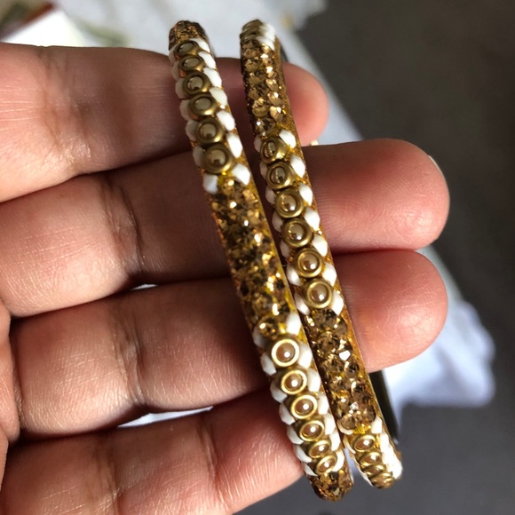 Brand new pair of ‘lak’ bangles with rhinestone - Picture 1 of 10